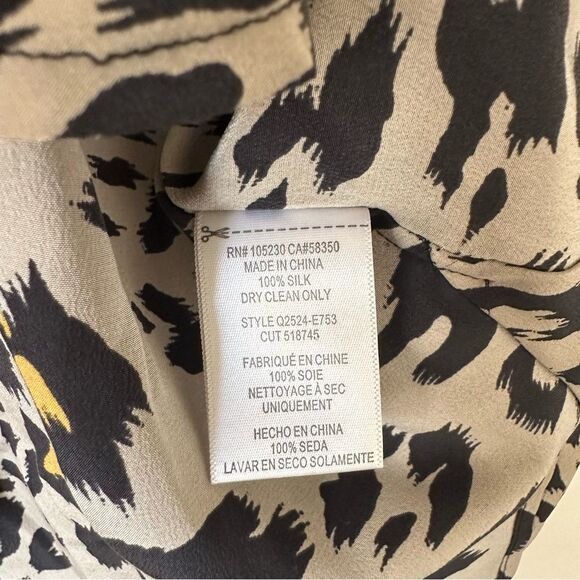 Equipment Silk Cropped Blouse in Fawn Size M - Picture 6 of 6